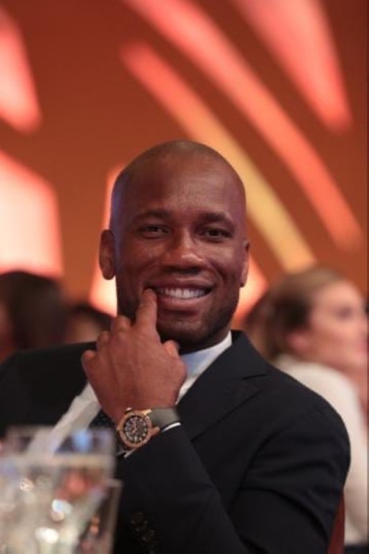 Didier Drogba, depuis l'annonce de sa candidature, n'hésite pas à déballer le contenu de son programme face à ses interlocuteurs. (Dr)