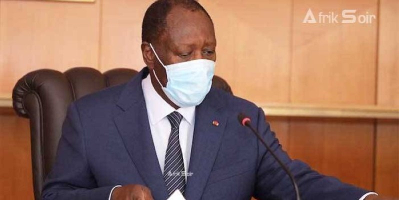 Alassane Ouattara au palais présidentiel (DR)