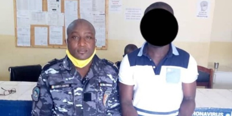 L'individu arrêté à Yopougon, à droite. (Dgpn)