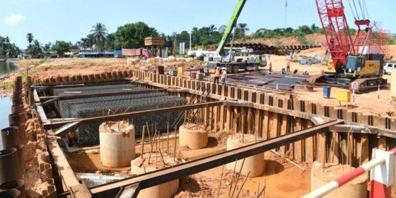 Les travaux quasiment à l'arrêt du fait de la pandémie de Coronavirus.