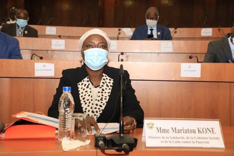 La ministre Mariatou Koné était face aux députés. (DR)