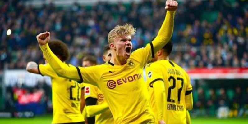 Dortmund s'est balladé face Schalke (4-0), samedi, sur son terrain. (DR)