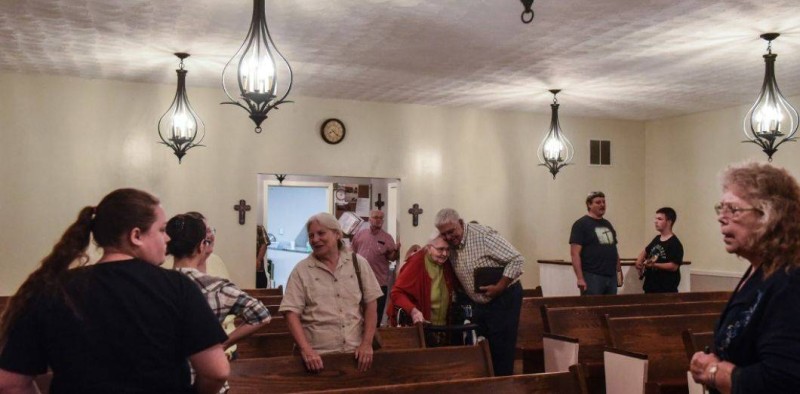 Des membres d'une église pentecôtiste de l'Ohio en septembre 2019. | Stephanie Keith / Getty Images / AFP