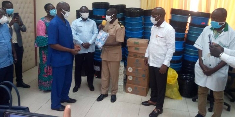 Les pharmaciens d'Agboville accompagnent la lutte (DR)
