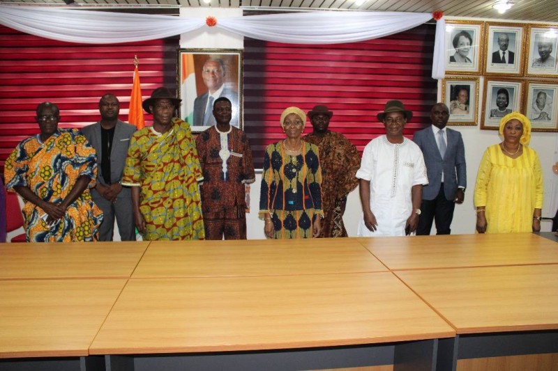 Le Chef du village de Elokato, Nanan Djoro Djoman Moïse reçu par la ministre de la Femme, de la Famille et de l’Enfant, Bakayoko-Ly Ramata
