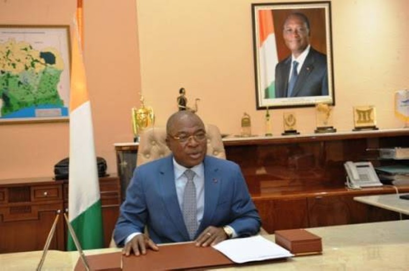 Le général Issa Coulibaly, ministre de la fonction publique. (DR)