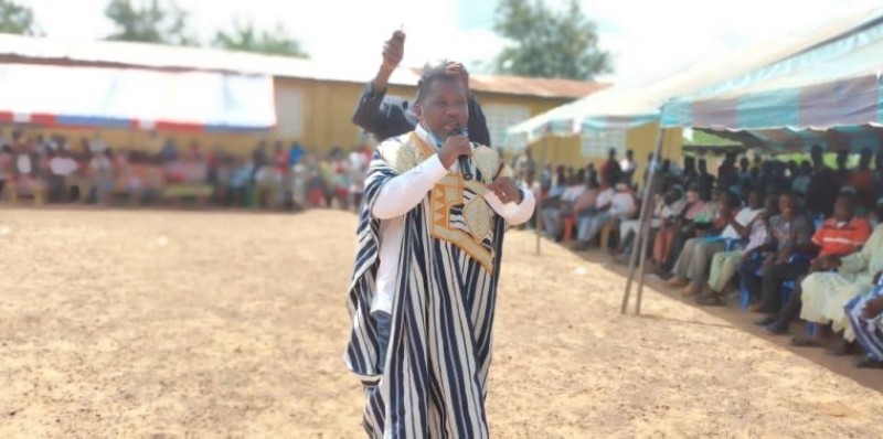 Le ministre de l'Artisanat, Sidiki Konaté, en meeting dans le Tonkpi. (Dr)
