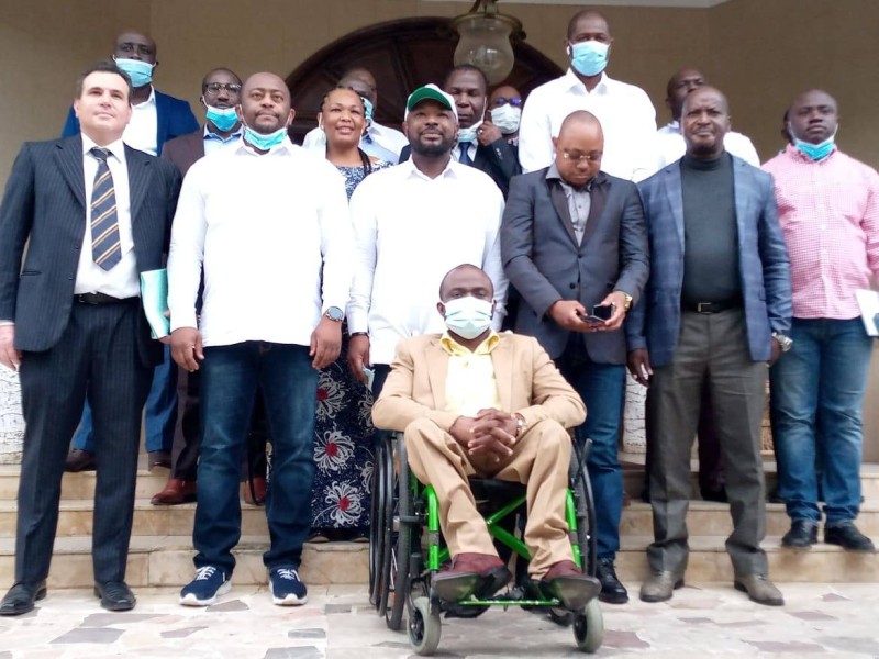 Le bureau du premier comité des entrepreneur pour Amadou Gon à la sortie du l'assemblée générale constitutive, ce jeudi.