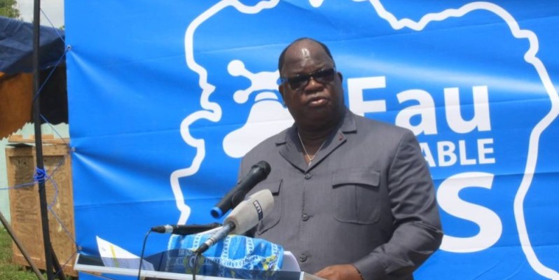 Le ministre Laurent Tchagba a apporté le réconfort aux populations de ces deux localités du Hambol. (DR)