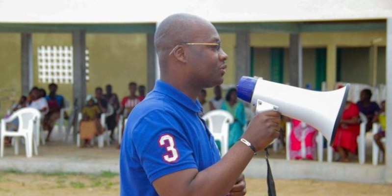 Eric-Casimir Akaffou s'exprimant devant la population. (Dr)