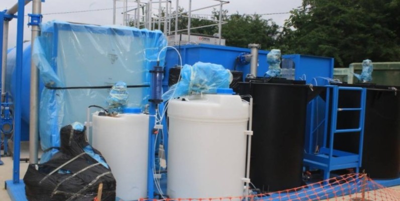 Grâce aux unités compactes de dégremonts (Ucd), la production d’eau potable va augmenter dans 32 localités du pays. (DR)