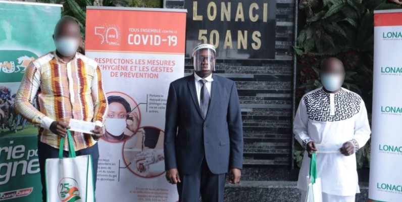 Dramane Coulibaly, Directeur général, au centre a félicité les gagnants. (DR)