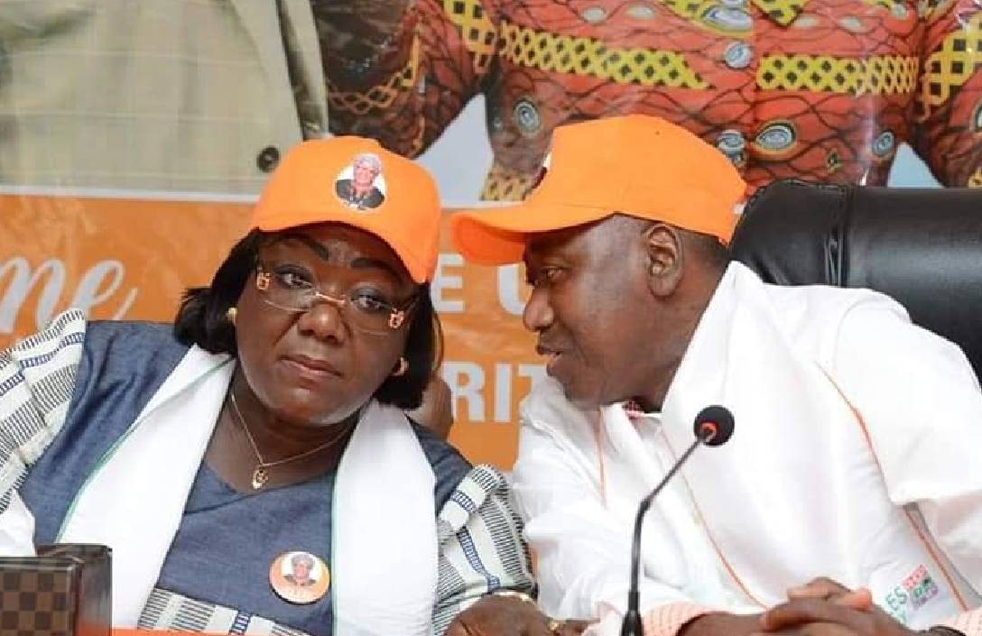 Anne Désirée Ouloto et l'ex-premier ministre Amadou Gon Coulibaly