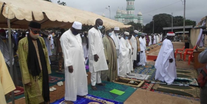 El hadj Badjawari Touré, imam de la grande mosquée de Bouaké, a invité les politiciens à se départir de la violence. (DR)