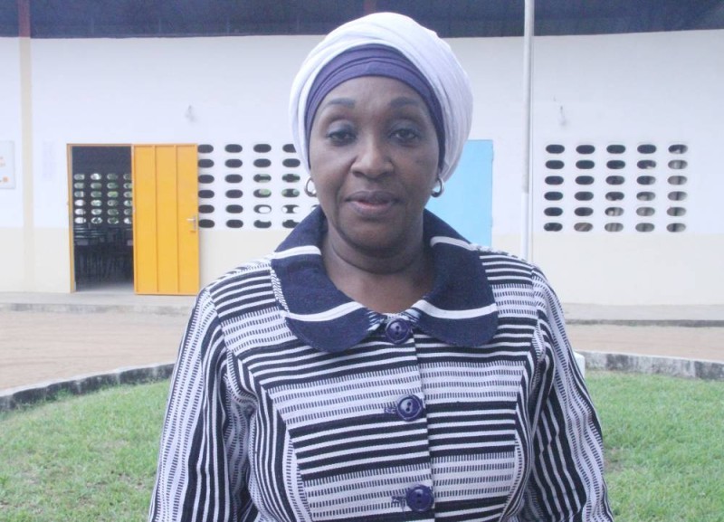 Mme la ministre Raymonde Goudou-Coffie encourage les élèves du Ctaa de Bingerville en examen de fin d'année. (Bavane)