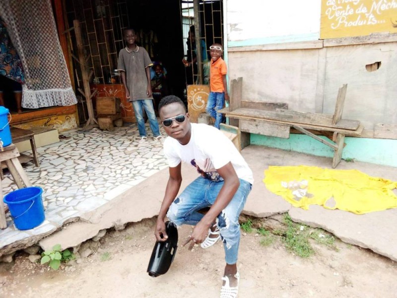 1er Anniversaire Du Deces De Dj Arafat Konate Zie Souleve Des Foules A Agboville Fratmat 1er Anniversaire Du Deces De Dj Arafat Konate Zie Souleve Des Foules A Agboville Fratmat