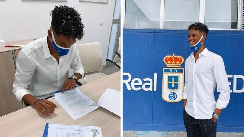 Etienne Etoo s'engage avec le Real Oviedo. (DR)