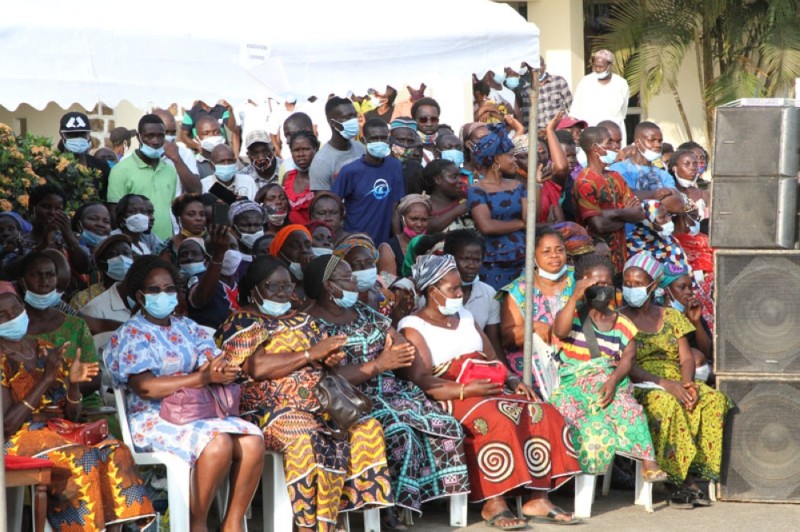 Les femmes n'ont pas boudé cette rencontre avec le chef du gouvernement ivoirien. (photos : Joséphine Kouadio)
