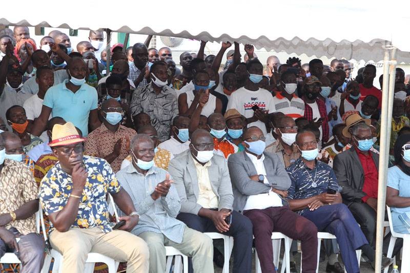 Les populations sont sorties pour écouter le Premier ministre Hamed Bakayoko. (photos : Joséphine Kouadio)