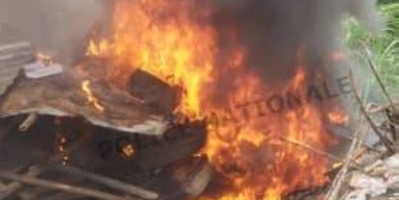 Des fumoirs incendiés à Yopougon. (DR)