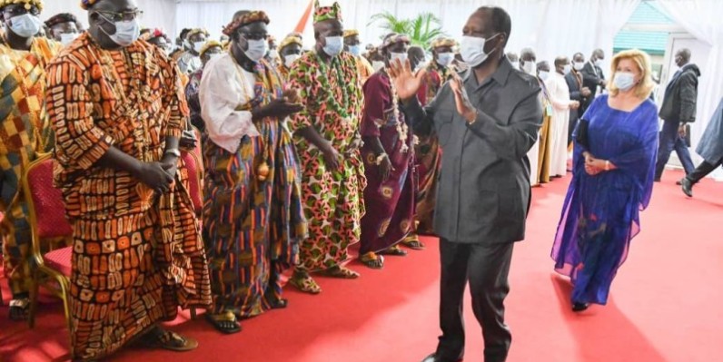 Alassane Ouattara, Chef de l’État salue les populations du Moronou. (DR)