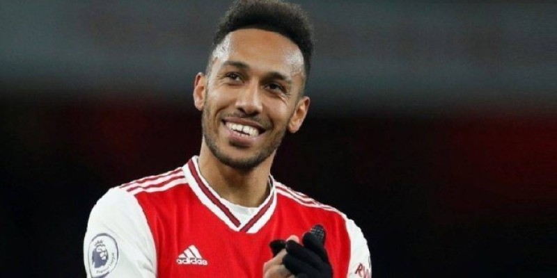 L’attaquant gabonais Pierre-Emerick Aubameyang reste à Arsenal. (DR)