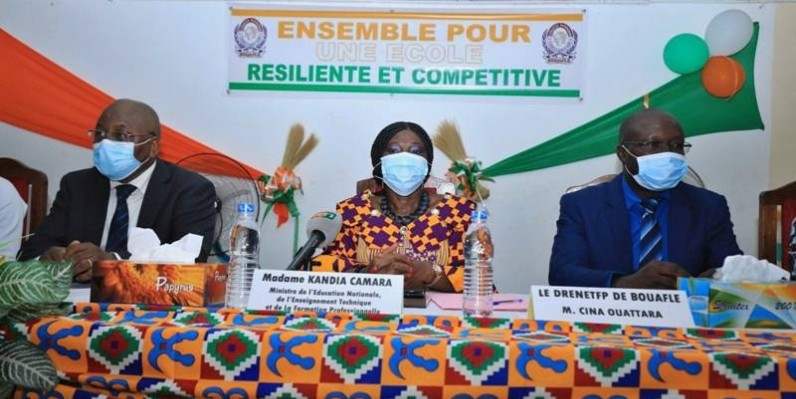 La ministre Kandia Camara a profité de la visite d’Etat pour mobiliser les acteurs du système éducatif de la région. (DR)