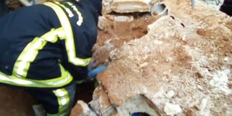 Les pompiers ont aussi retiré un blessé des décombres. (Gspm)