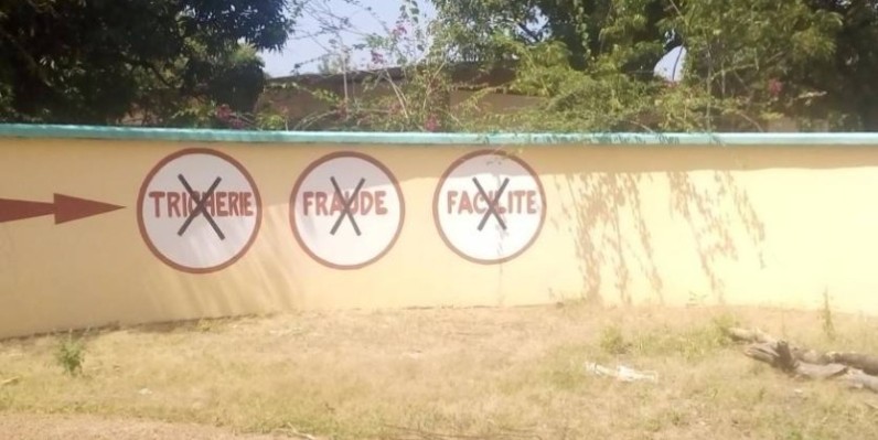 Des messages ont été écrits sur ce mur. (DR)