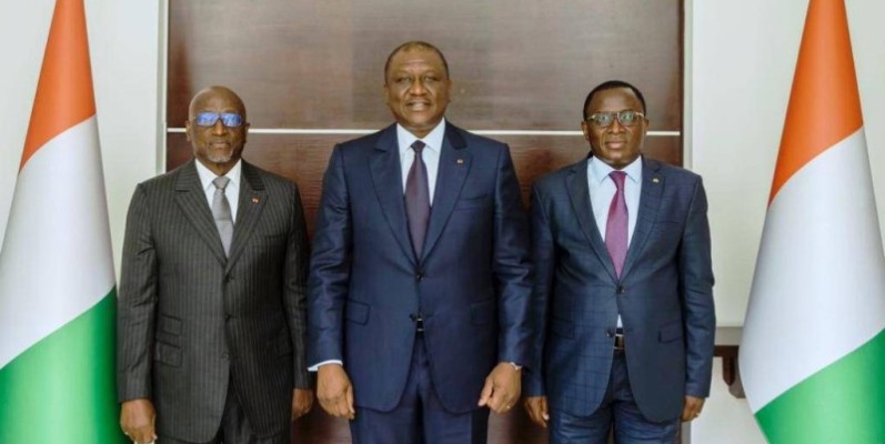 Le Premier ministre Hamed Bakayoko (au milieu). (DR)