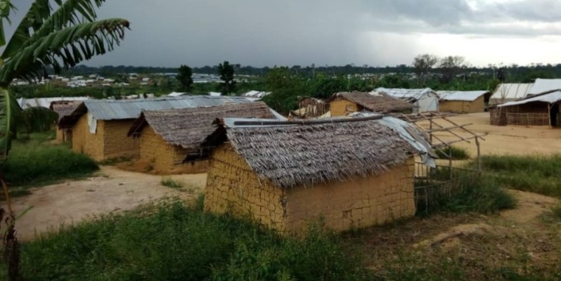 Les tentes sont remplacées par des maisons en torshis désormais. (Photos : Saint-Tra Bi)