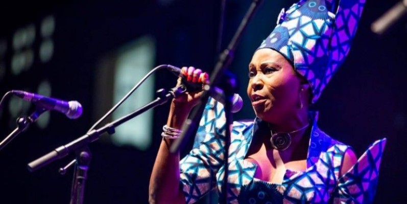Afia Mala en concert à Abidjan. (DR)
