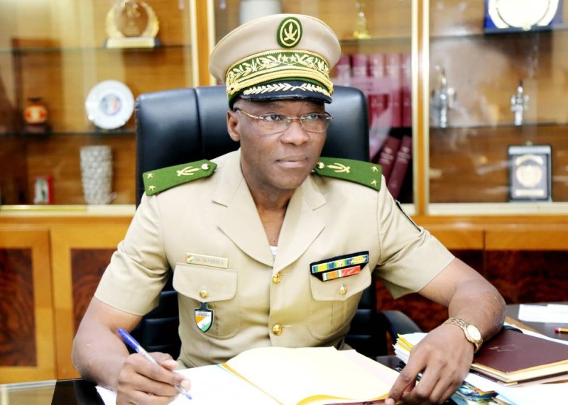 Général Da Pierre, directeur général de la douane