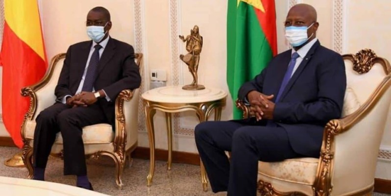 Les Premiers ministres burkinabè et malien. (Radio omega)