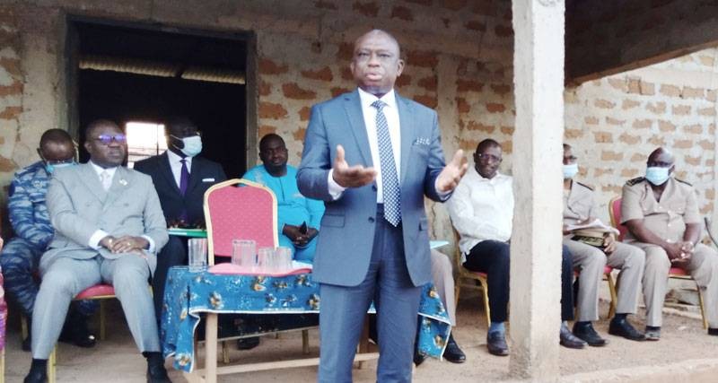 Le ministre de la Réconciliation nationale, Kouadio Konan Bertin dit KKB, a apporté le réconfort du gouvernement aux victimes. (photo : Saint-Tra Bi)