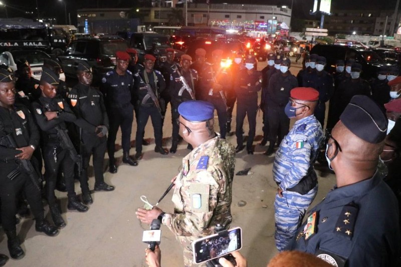 Le Chef d'État-major Général des Armées, le Commandant Supérieur de la Gendarmerie Nationale et le Directeur Général de la Police Nationale ont effectué ce 31 décembre 2020, une visite sur le terrain