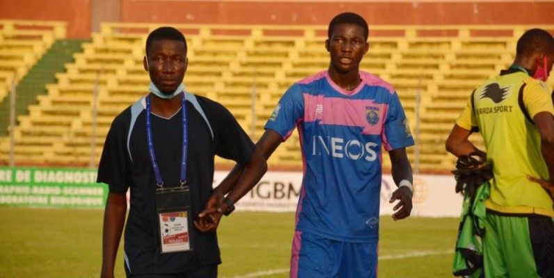 l'entraîneur Diabaté Bassiriki et ses joueurs doivent se remettre au boulot en attendant Pyramids Fc (DR)