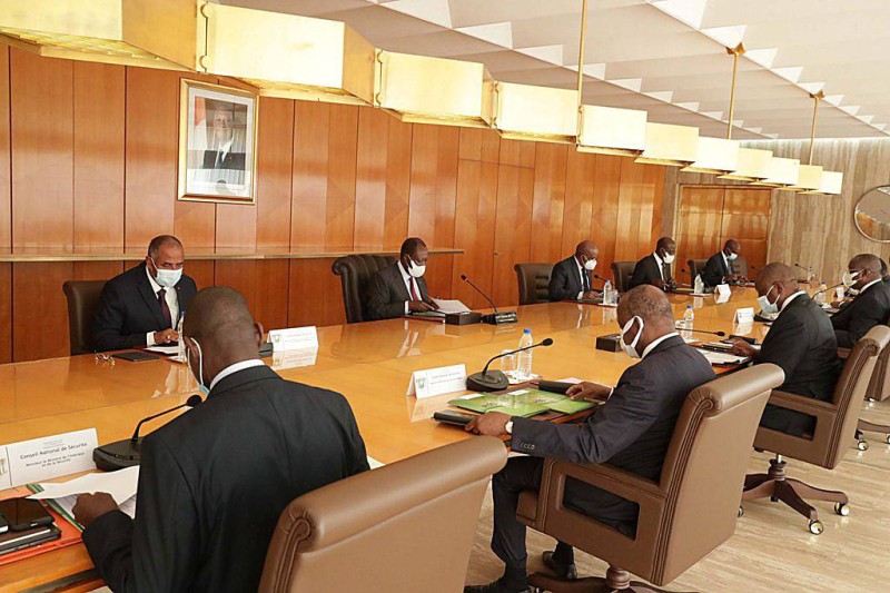 Le Président Alassane Ouattara présidant le Conseil national de sécurité. (DR)