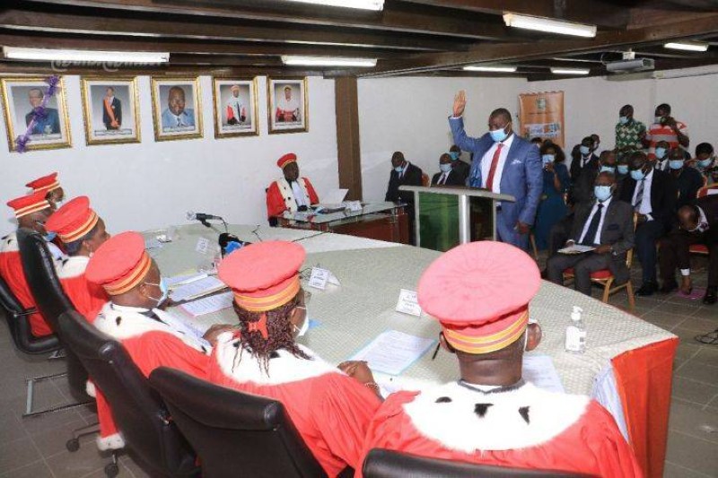 Prestztion de serment de Dr Doumbia Soumaila, commissaire central de la CEI