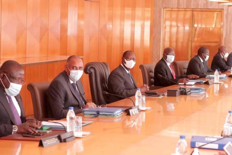 Le Chef de l'Etat, Alassane Ouattara au Conseil des ministres de ce mercredi 03janvier 2021