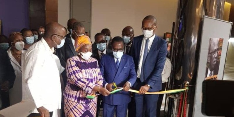 Les ministre Aka Aouélé et Raymonde Goudou Coffi ont procédé à l'ouverture du panel. (DR)