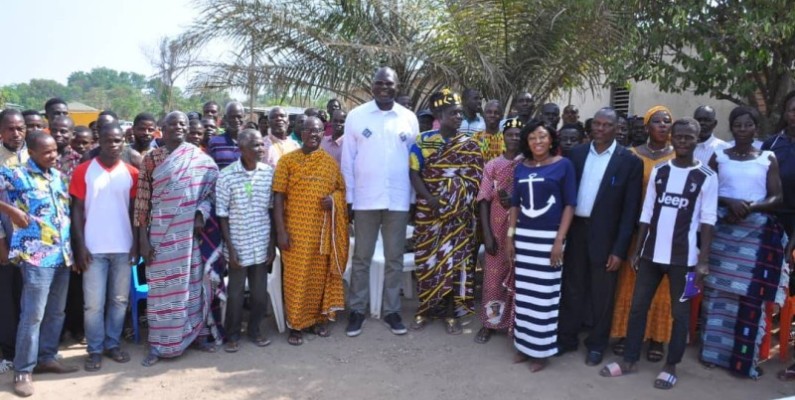 Emmanuel Ahoutou Koffi a l'onction de la tribu Wamlakpli. (Photo : DR)
