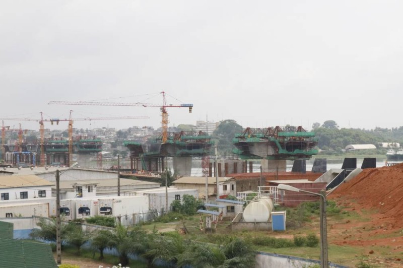 Les emprises du pont dégagées donnent une belle vue (J.Bavane)