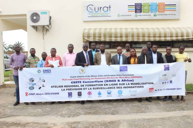 Les participants à la formation en ligne à Abidjan Cocody le 9 février. (DR)