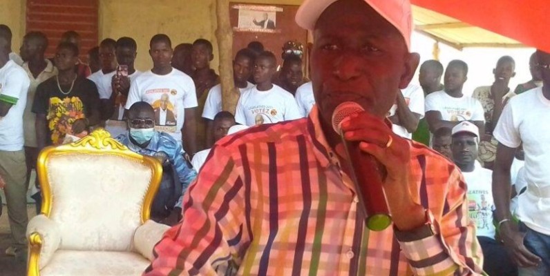 Ouattara Kaeli s'adressant aux populations. (DR)