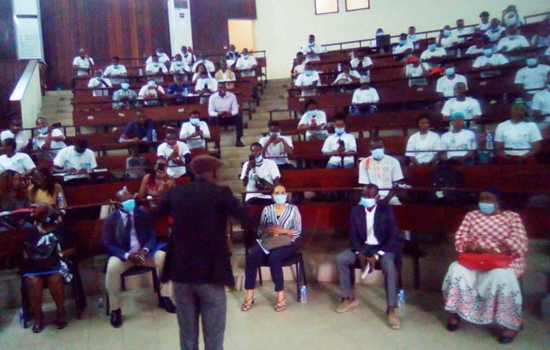 Les étudiants de l'Université Nangui Abrogoua sensibilisés aux élections sans violence. (DR)
