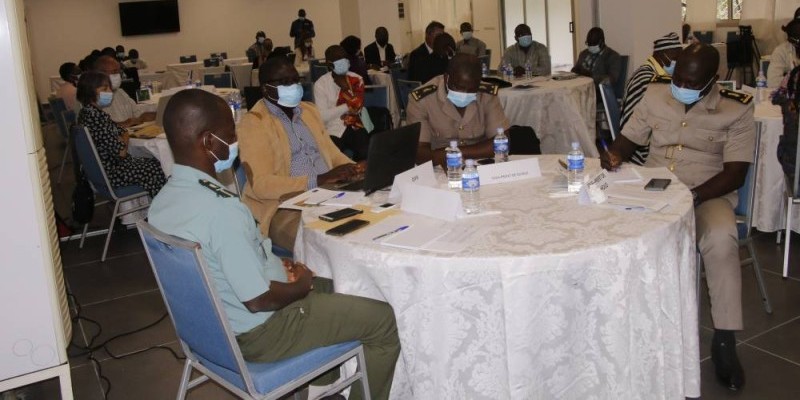 Les participants au forum très attentifs aux interventions. (Bavane)