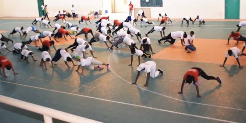 Une séance de fitness de quelques membres de spécial Olympics Côte d'Ivoire (Bavane)