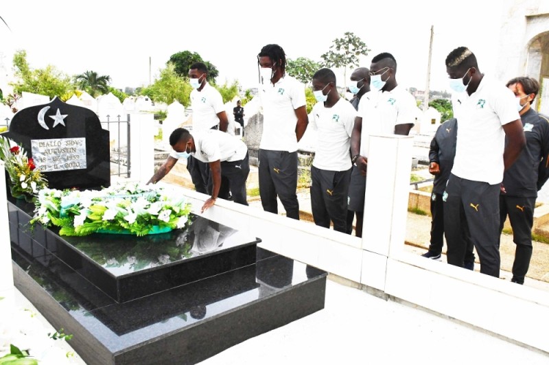 L’émotion était grande dimanche dernier au cimetière de Williamsville. (DR)