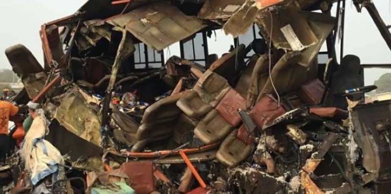 Une vue du car de transport impliqué dans l'accident. (Aip) 